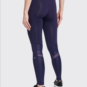 Alo High waisted blue moto leggings